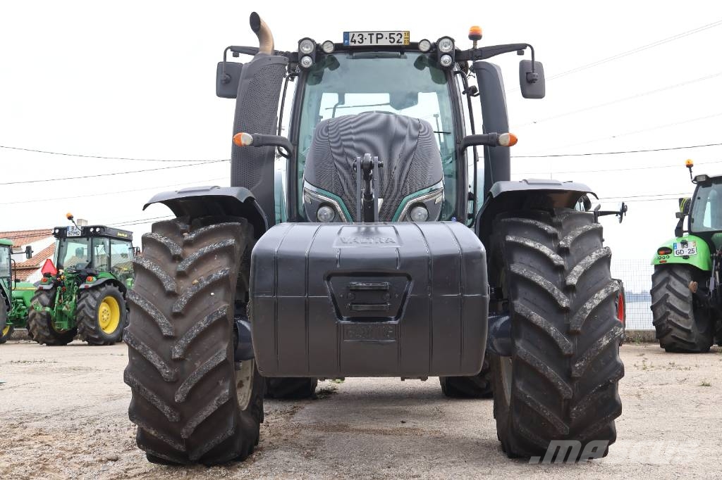 Valtra T 174 Tractores