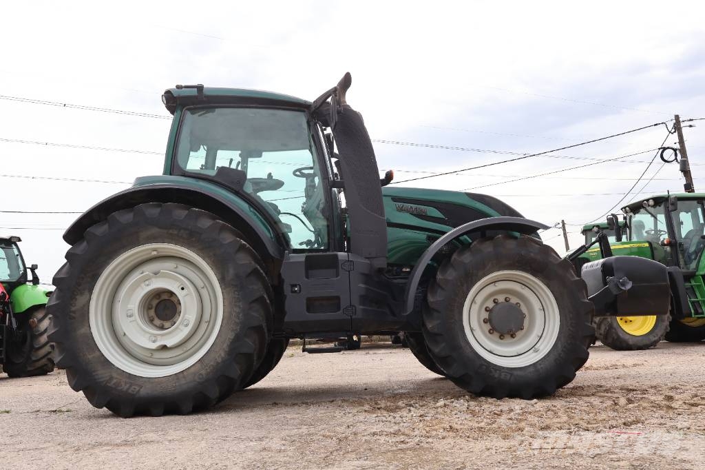 Valtra T 174 Tractores