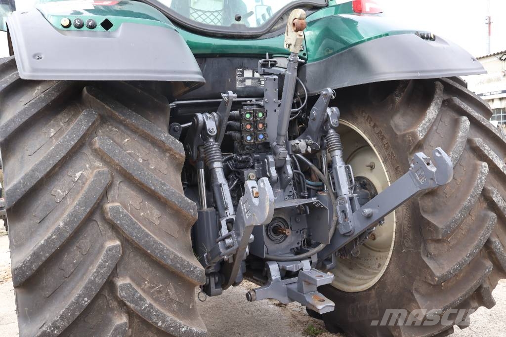 Valtra T 174 Tractores