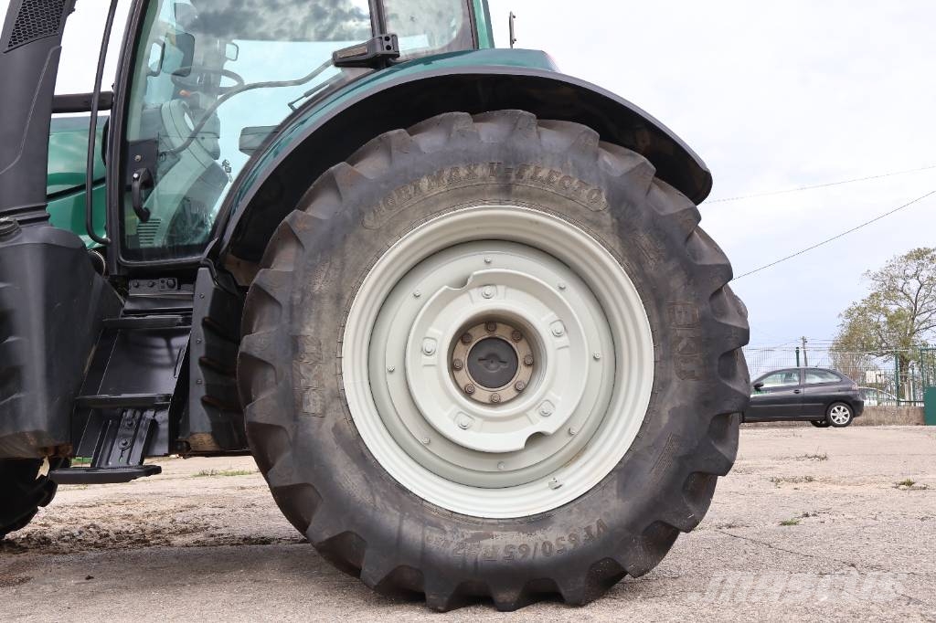 Valtra T 174 Tractores