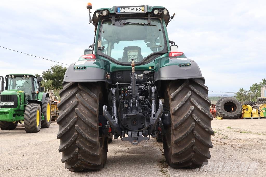 Valtra T 174 Tractores