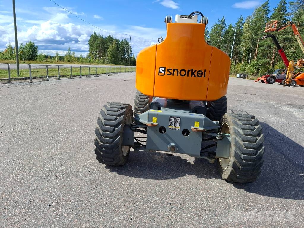Snorkel A 46 J RT Zglobne dvižne ploščadi