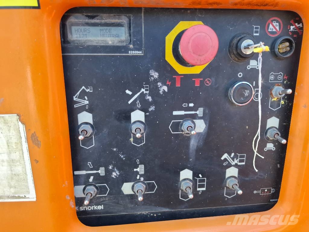 Snorkel A 46 J RT Zglobne dvižne ploščadi