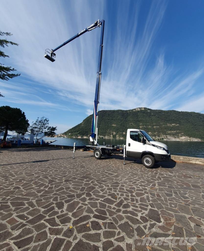IVECO-CELA IVECO 35 S 11, CELA DT-25 Autoplošiny