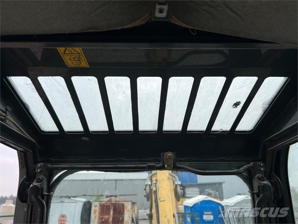 Komatsu PC 18R - 3 Otros