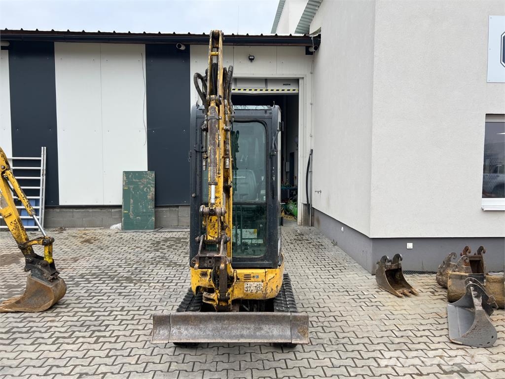 Komatsu PC 18R - 3 Otros