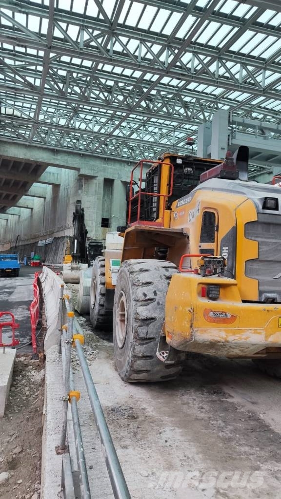 Volvo Wheel Loader L260H Wheel loaders