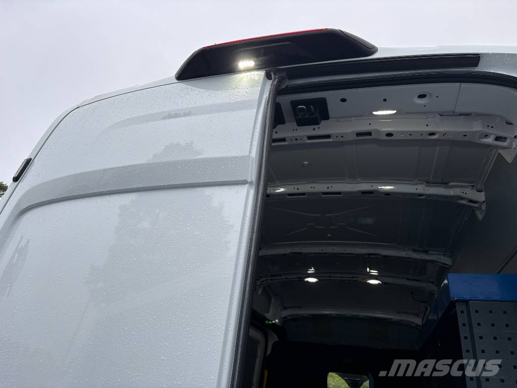 Ford Van 350 2,0 TDCi 130 hv M6 Neliveto Trend L3H3 4,1 Furgonetas cerradas