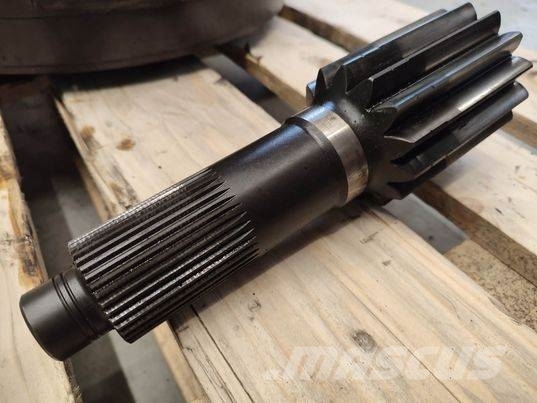 CLAAS Axion 840 (0975B01) portal axle Sanzuman