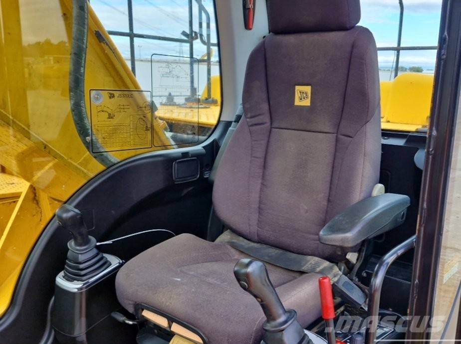 JCB JS 370 LC Paletli ekskavatörler
