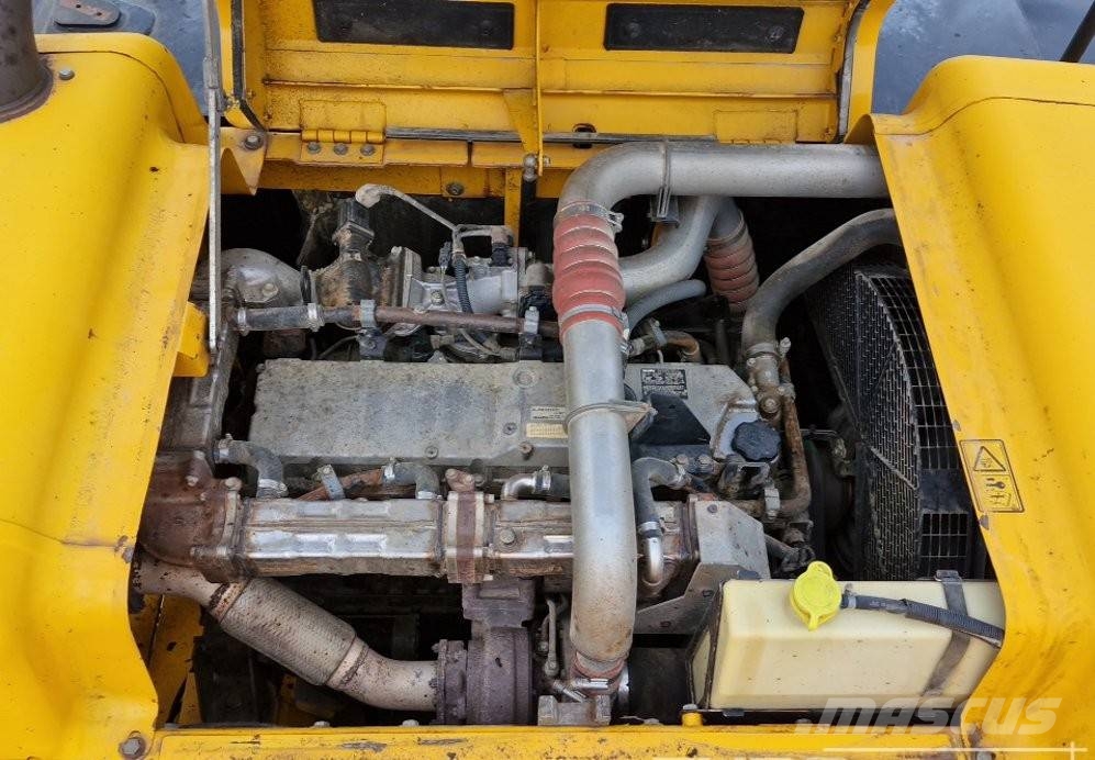 JCB JS 370 LC Paletli ekskavatörler