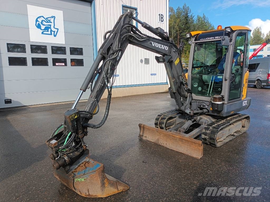Volvo EC 27 C myös vuokraus Mini ekskavatörler, 7 tona dek