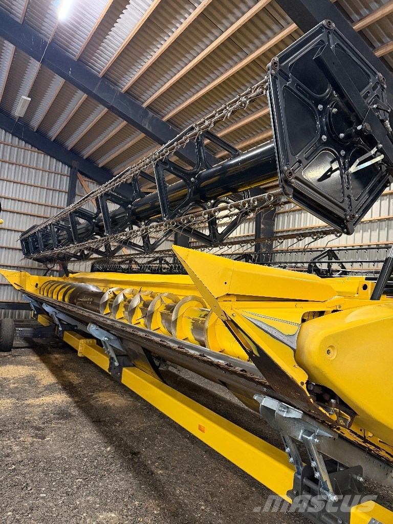 New Holland CR 9.90 Combine de secerat