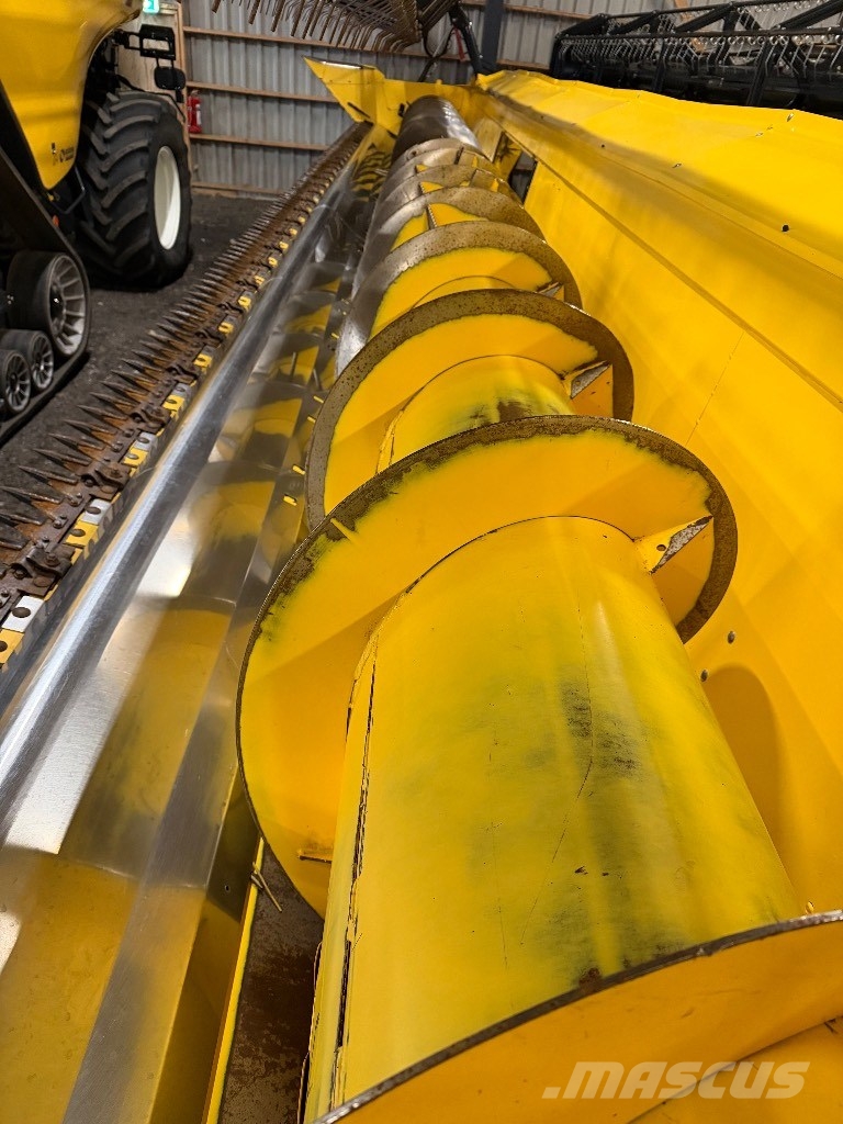 New Holland CR 9.90 Combine de secerat