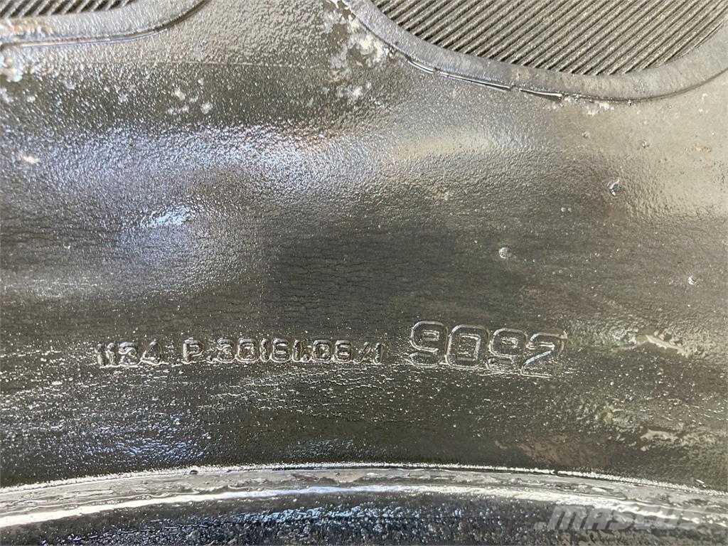 Trelleborg 600/65 R34 Renkaat ja vanteet