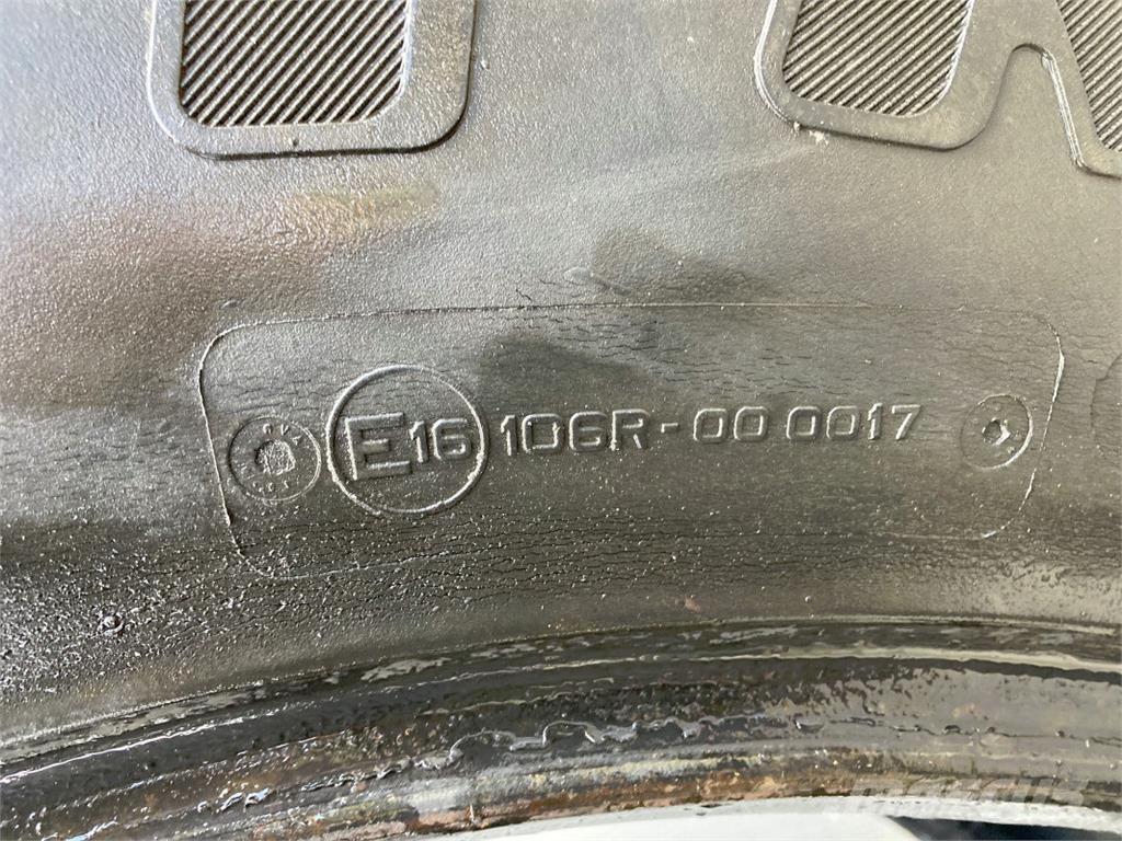 Trelleborg 600/65 R34 Renkaat ja vanteet