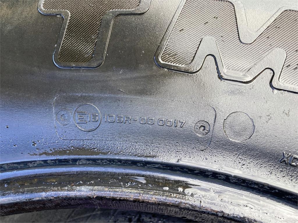 Trelleborg 600/65 R34 Renkaat ja vanteet