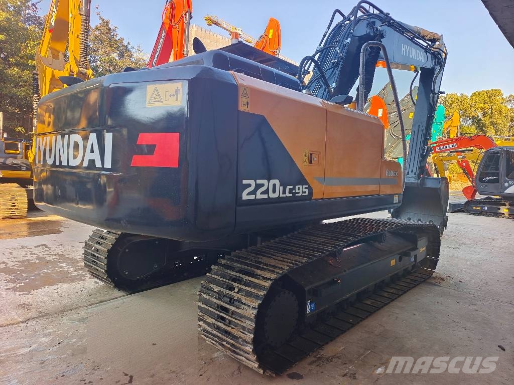 Hyundai 220LC-9S the largest‑scale supplier Raupenbagger