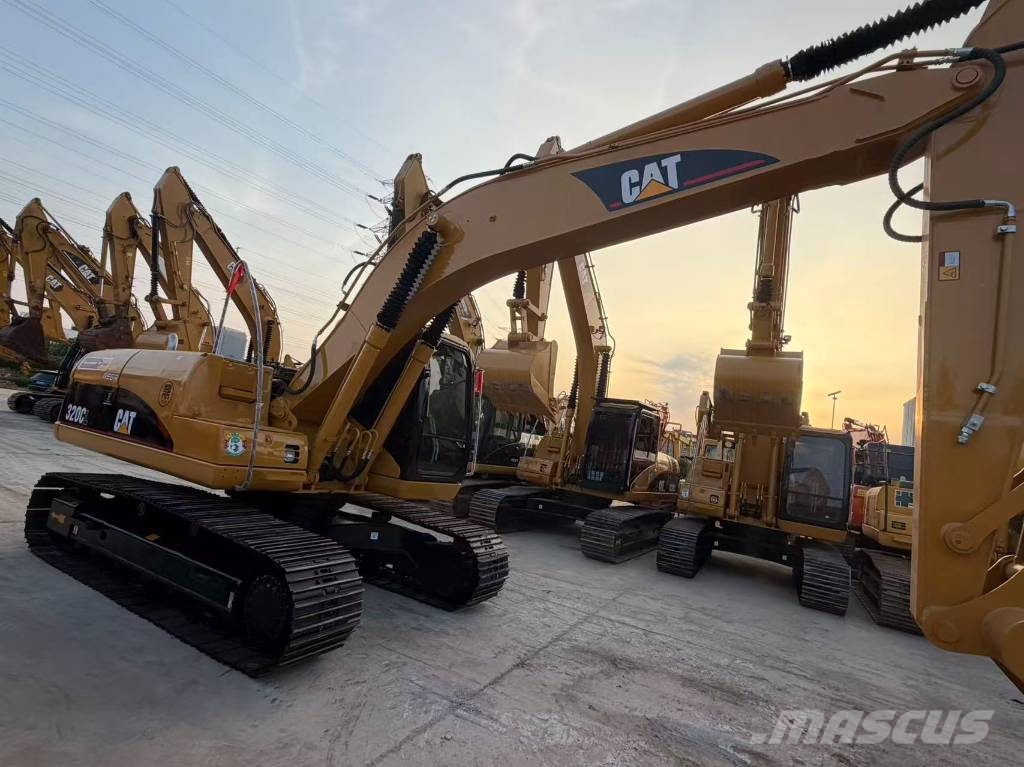 CAT 320CL حفارات وسط 7 طن - 12 طن