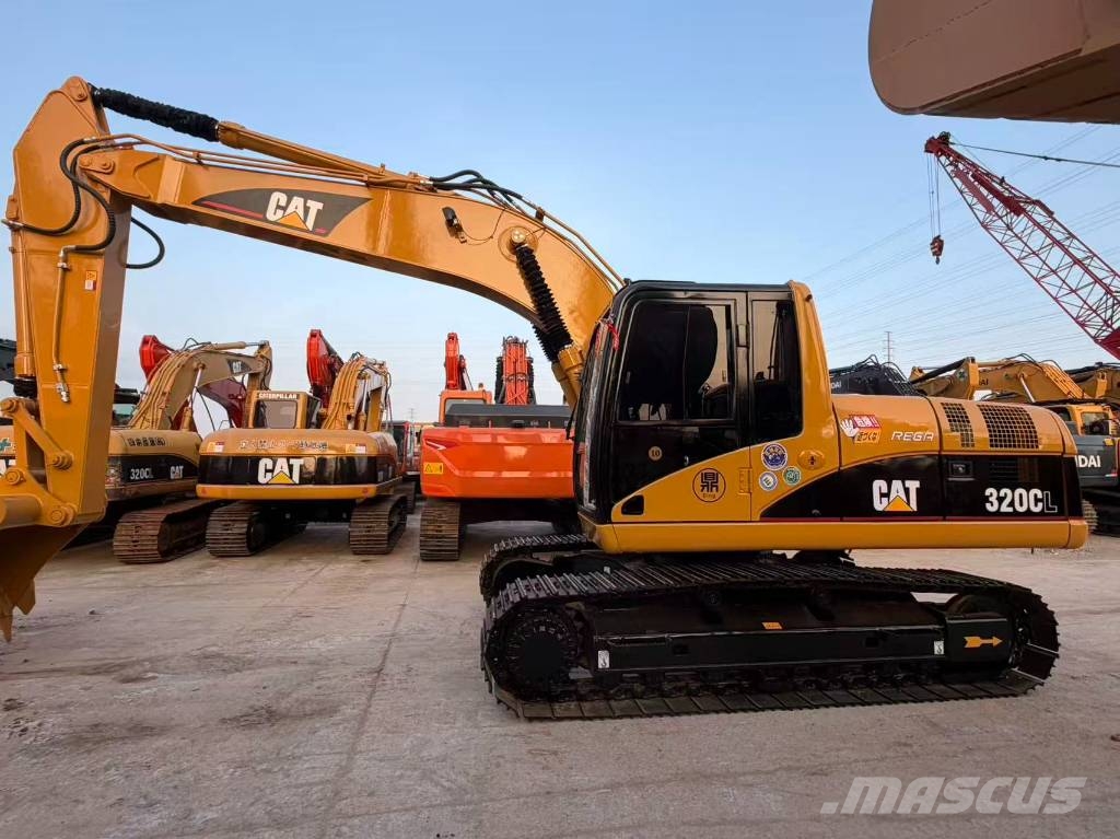 CAT 320CL حفارات وسط 7 طن - 12 طن