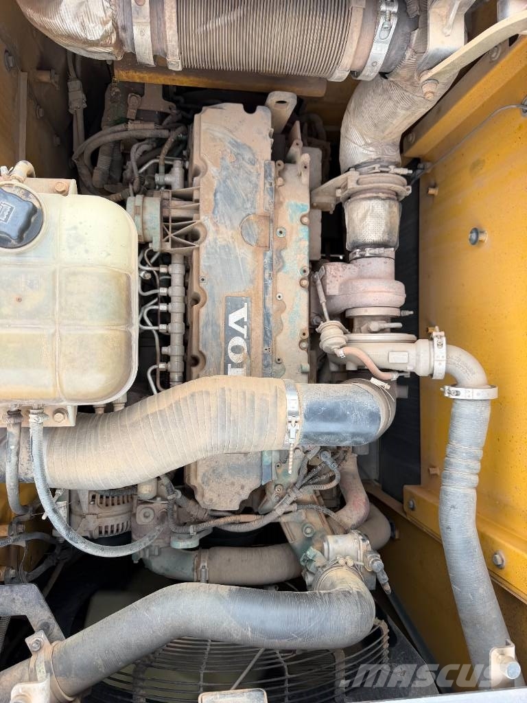 Volvo EC 300 EL Gravemaskiner på larvebånd