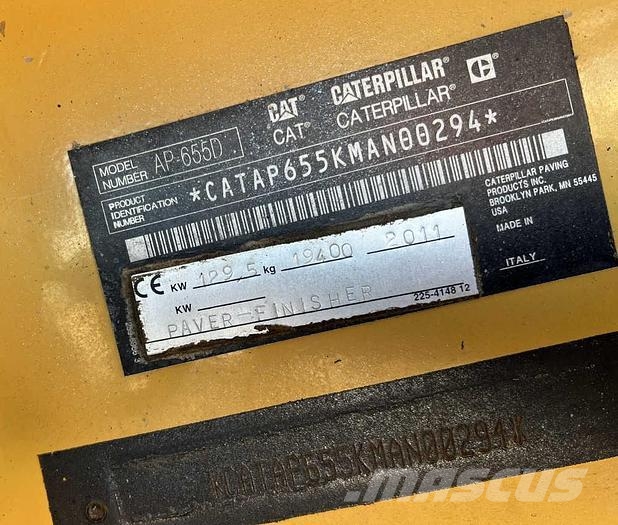 CAT AP 655D Επίστρωση ασφάλτου