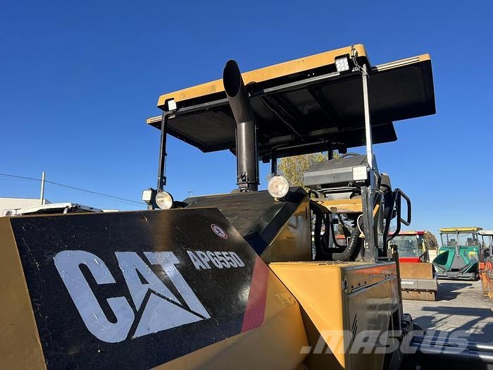 CAT AP 655D Επίστρωση ασφάλτου