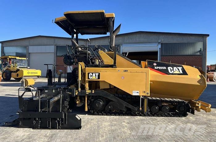 CAT AP 655D Επίστρωση ασφάλτου
