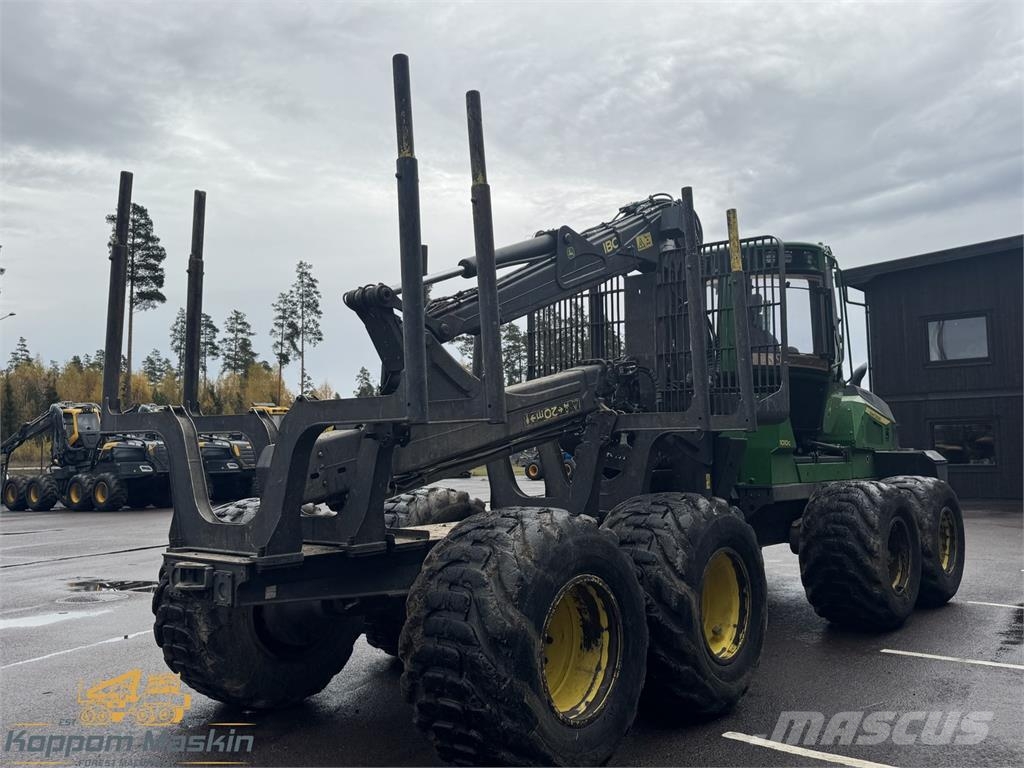 John Deere 1010G Lassbærere