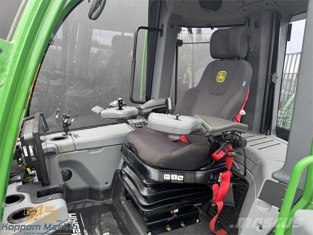 John Deere 1010G Lassbærere