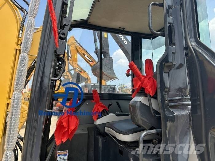 Komatsu PC35 Mini kotrók < 7t