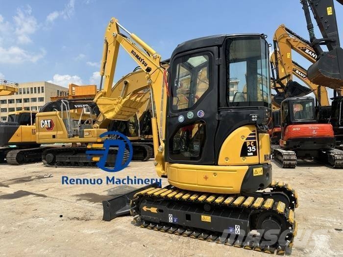 Komatsu PC35 Mini kotrók < 7t
