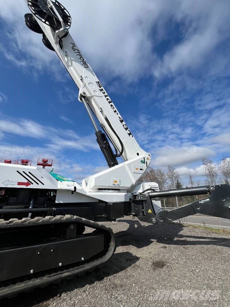 Platform Basket Spider 43T Компактни самоходни стрелови подемници
