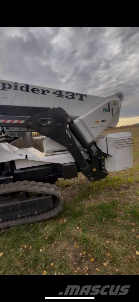 Platform Basket Spider 43T Компактни самоходни стрелови подемници
