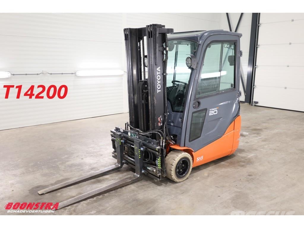 Toyota 8FBE20T Triplex Sideshift Spreader Full-Light-pack Elektriniai šakiniai krautuvai