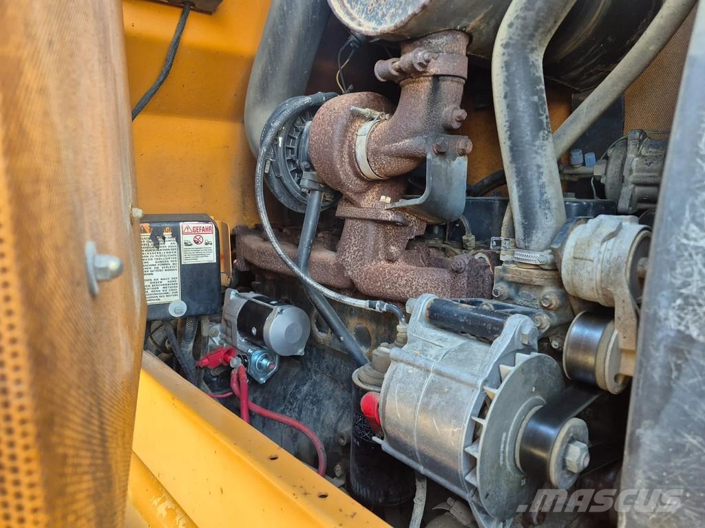 CASE 621B Wielladers
