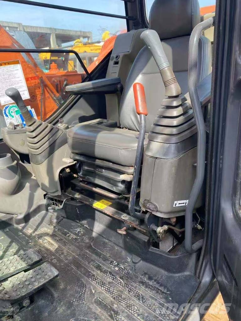 Hitachi ZX 70 Midi bageri 7t – 12t