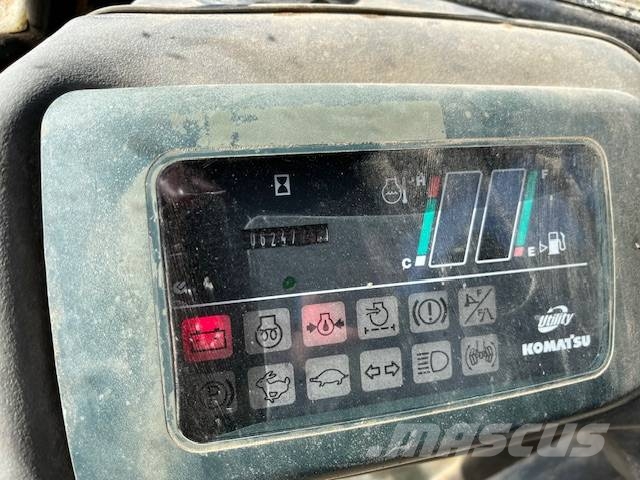 Komatsu PC 110 R 中型油圧ショベル 7ｔ-12ｔ（ユンボ・パワーショベル・バックホー）
