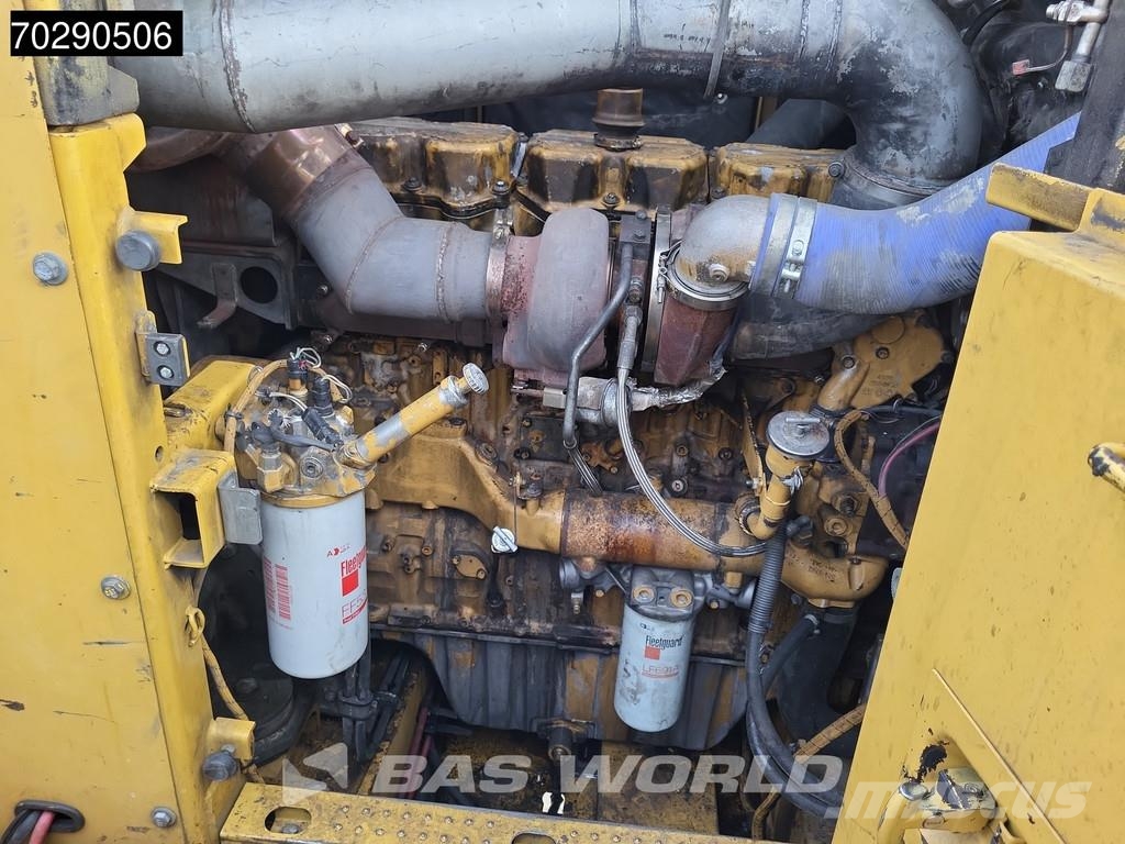CAT 390 D L Crawler excavators