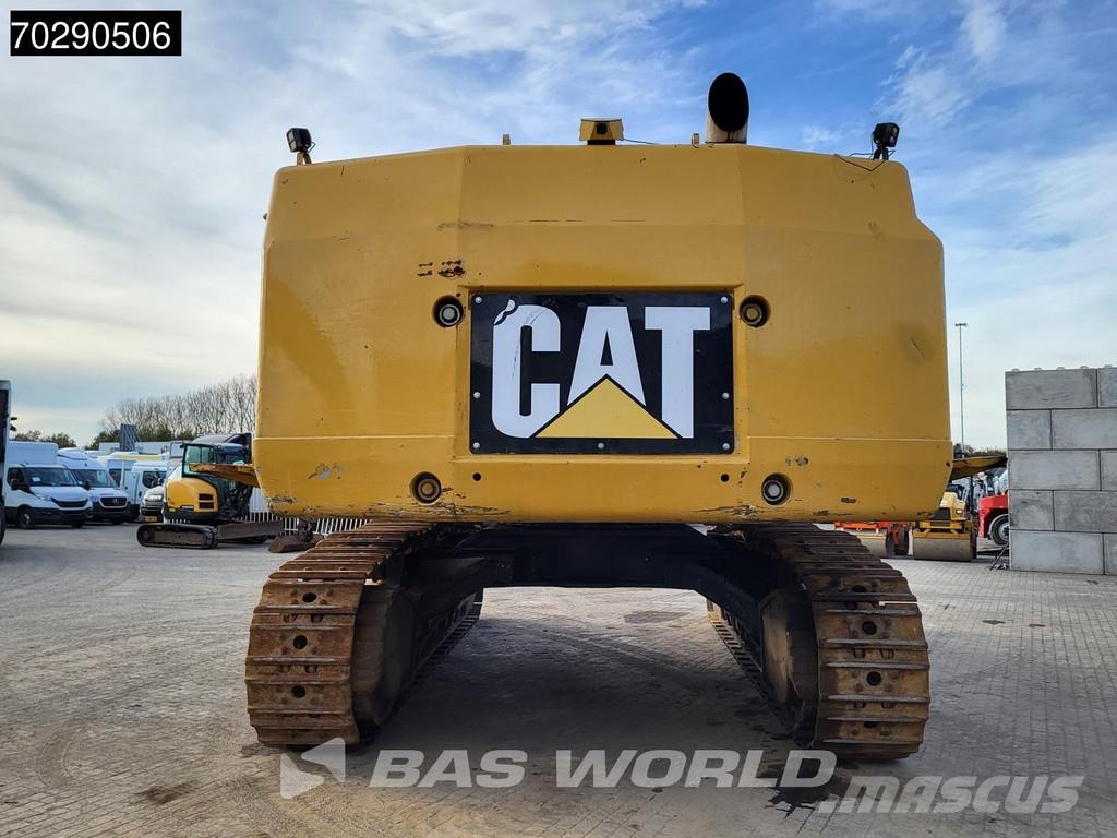 CAT 390 D L Rupsgraafmachines