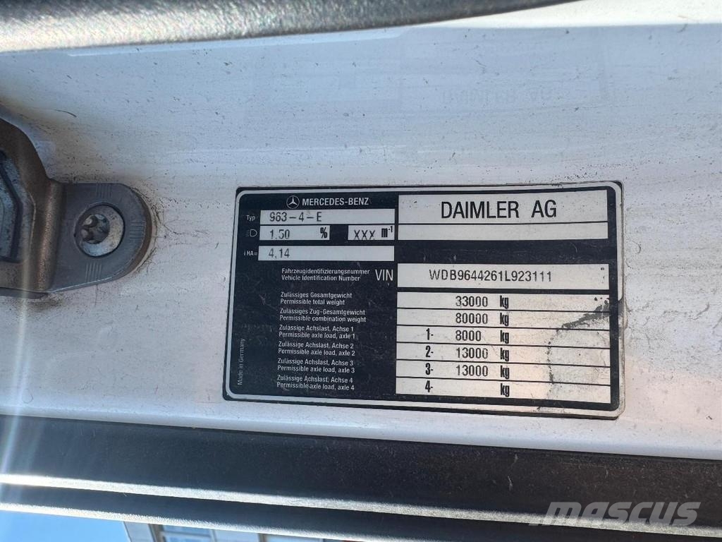 Mercedes-Benz Arocs 3351 6X4 EURO 6 Camiones tractor