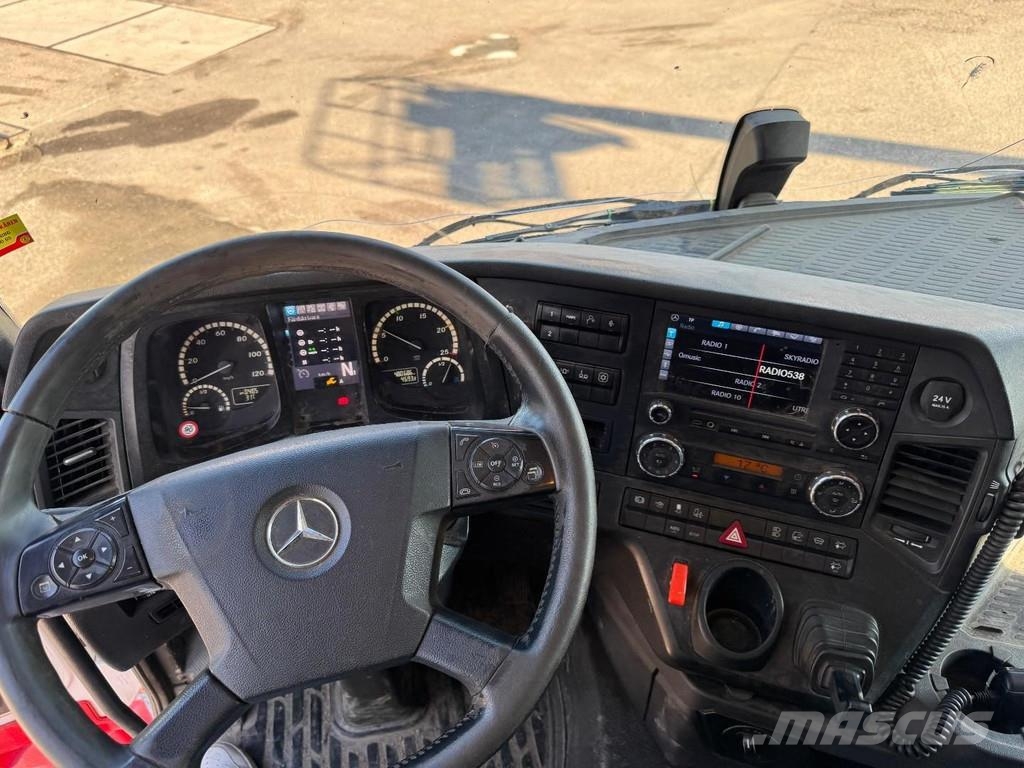 Mercedes-Benz Arocs 3351 6X4 EURO 6 Camiones tractor