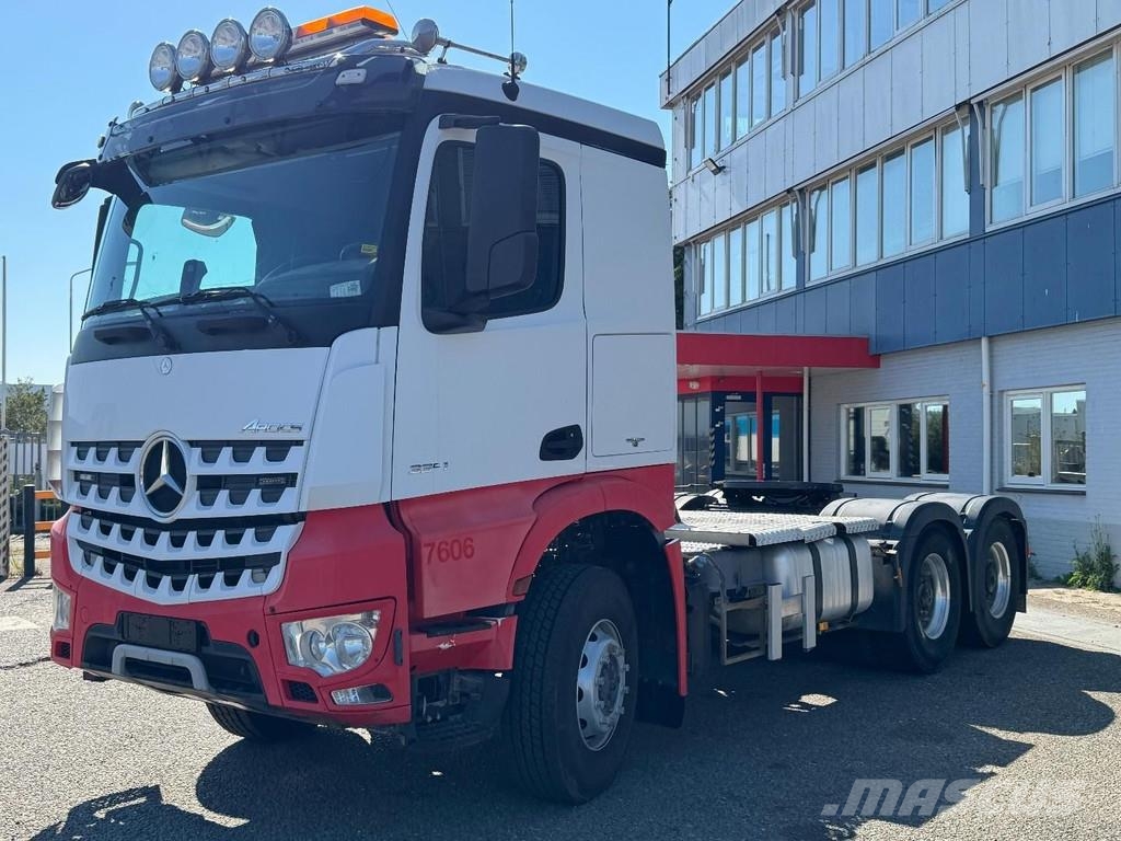 Mercedes-Benz Arocs 3351 6X4 EURO 6 Camiones tractor