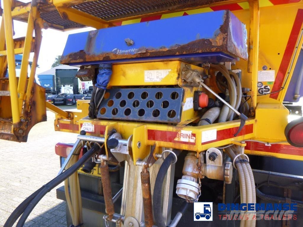 MB Trac Arocs 3240 8x4 RHD Schmidt snow plough / gritter Ratraki śniegowe