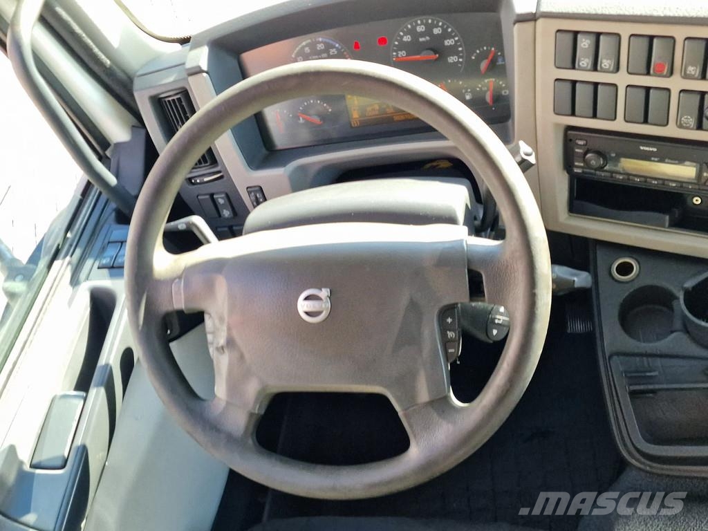 Volvo FL 12.250 - Carrier Supra 550 Nordic - Zepro loadl Camiones con temperatura controlada