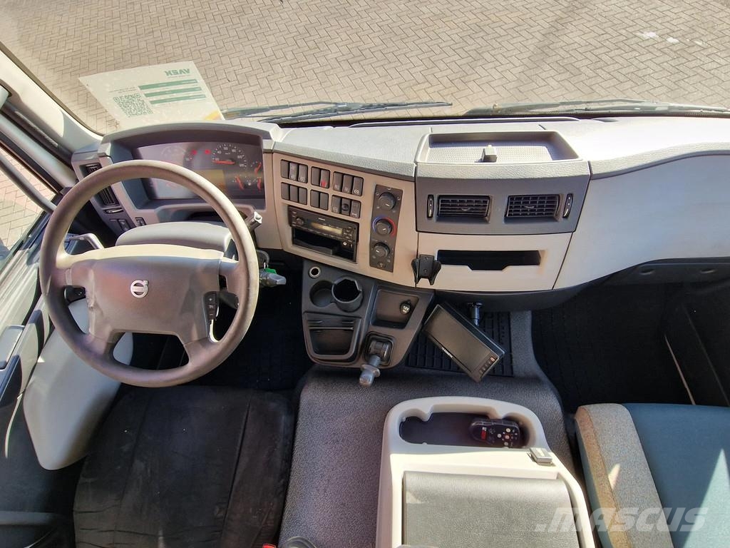 Volvo FL 12.250 - Carrier Supra 550 Nordic - Zepro loadl Camiones con temperatura controlada