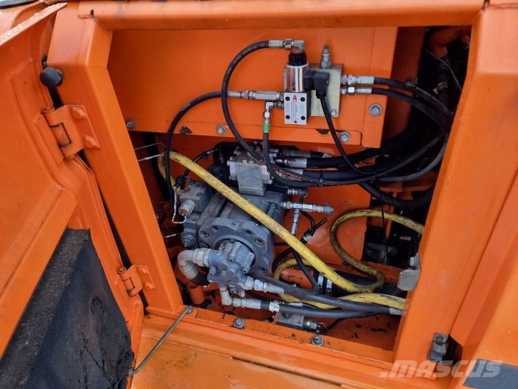 Doosan DX 160 LC Bog Master Excavadoras sobre orugas