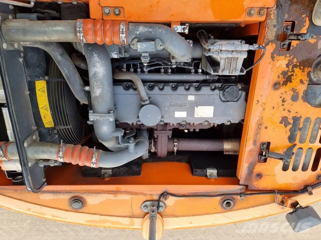 Doosan DX 160 LC Bog Master Excavadoras sobre orugas