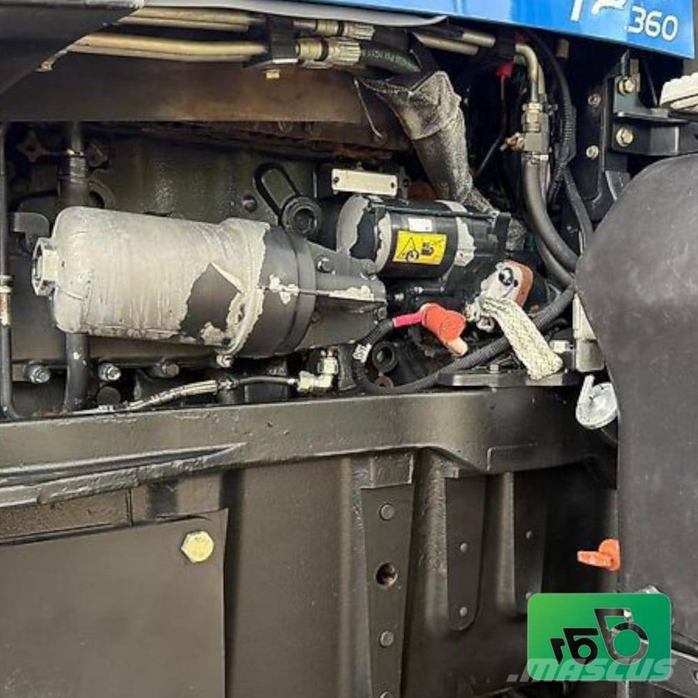 New Holland T8. 360  2013r  parts Trattori