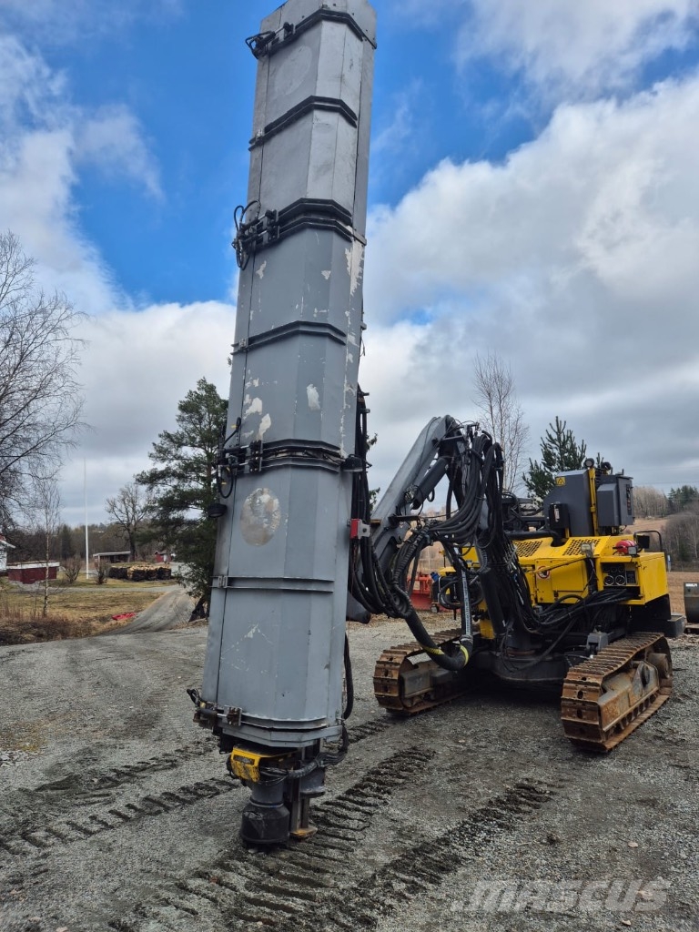 Atlas Copco Flexiroc T30R Perforadora de superficie